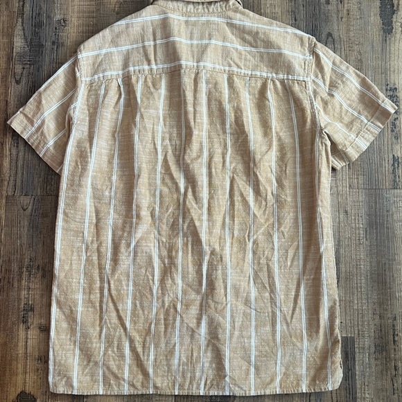 American Eagle Outfitters Tan and White Casual Button Down Shirt - Picture 3 of 3